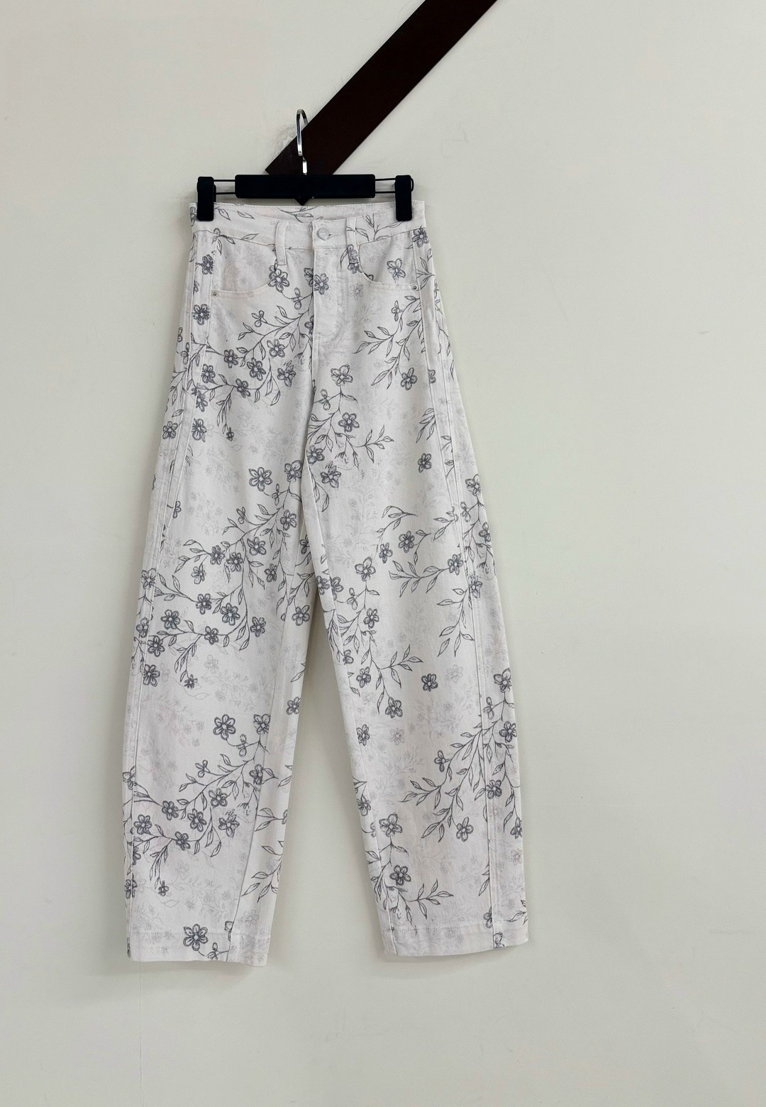 брюки для девочек,брюки с принтом,широкие брюки,белые брюки,брюки с широкими штанинами