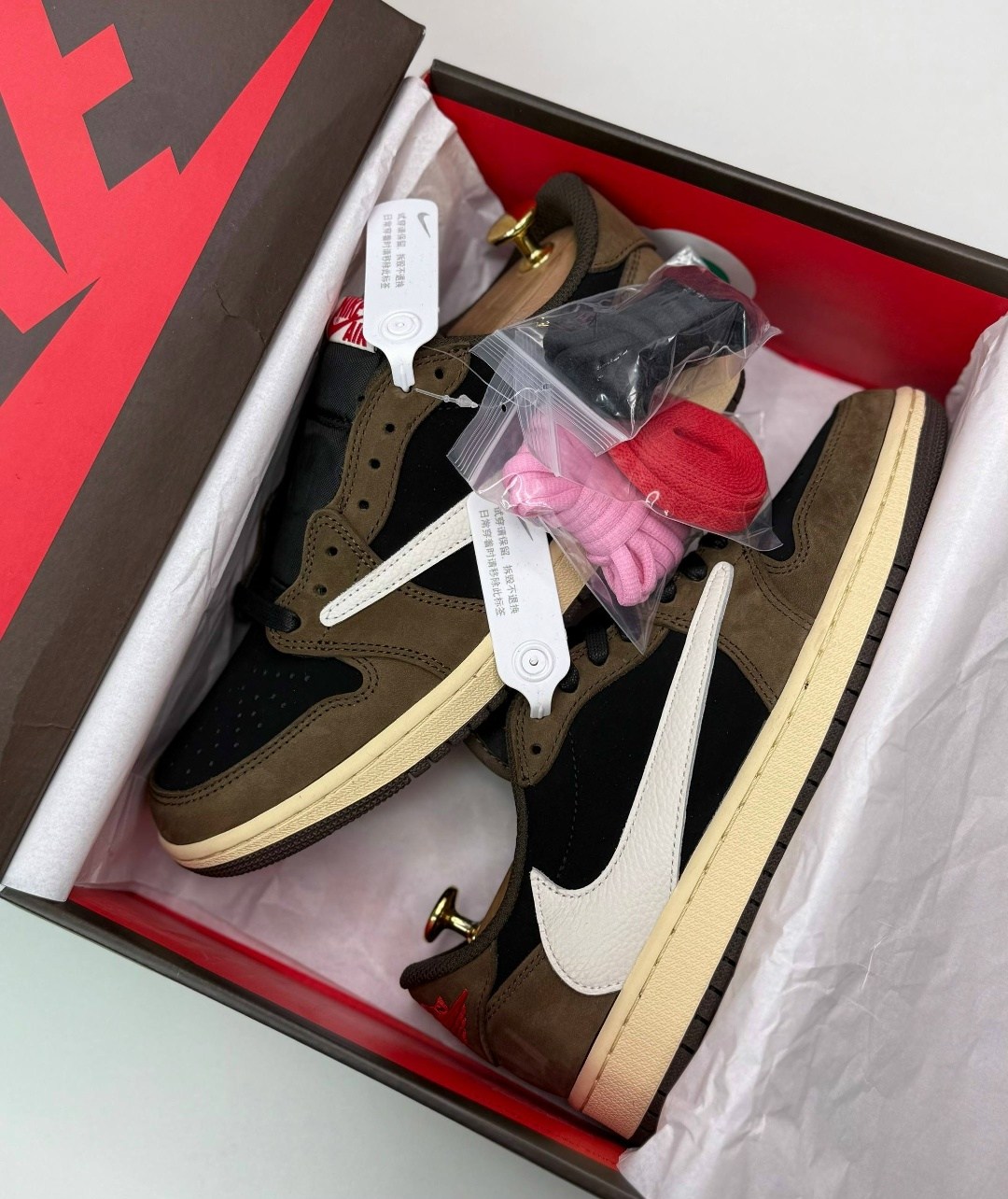 air jordan 1 low travis scott,nike air jordan 1 low travis scott,nike air jordan 1 retro low og sp travis scott,travis scott x nike air jordan 1 low,кроссовки nike air jordan 1 travis scott
