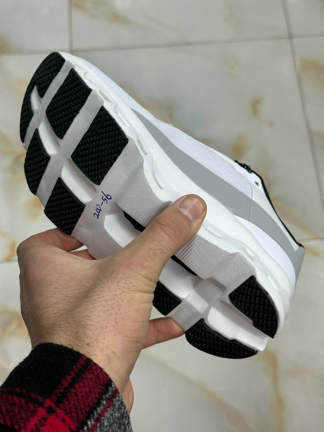 on cloudmonster кроссовки,кроссовки on cloudmonster белый,кроссовки on cloudmonster running белый серый,кроссовки on,кроссовки cпортивные