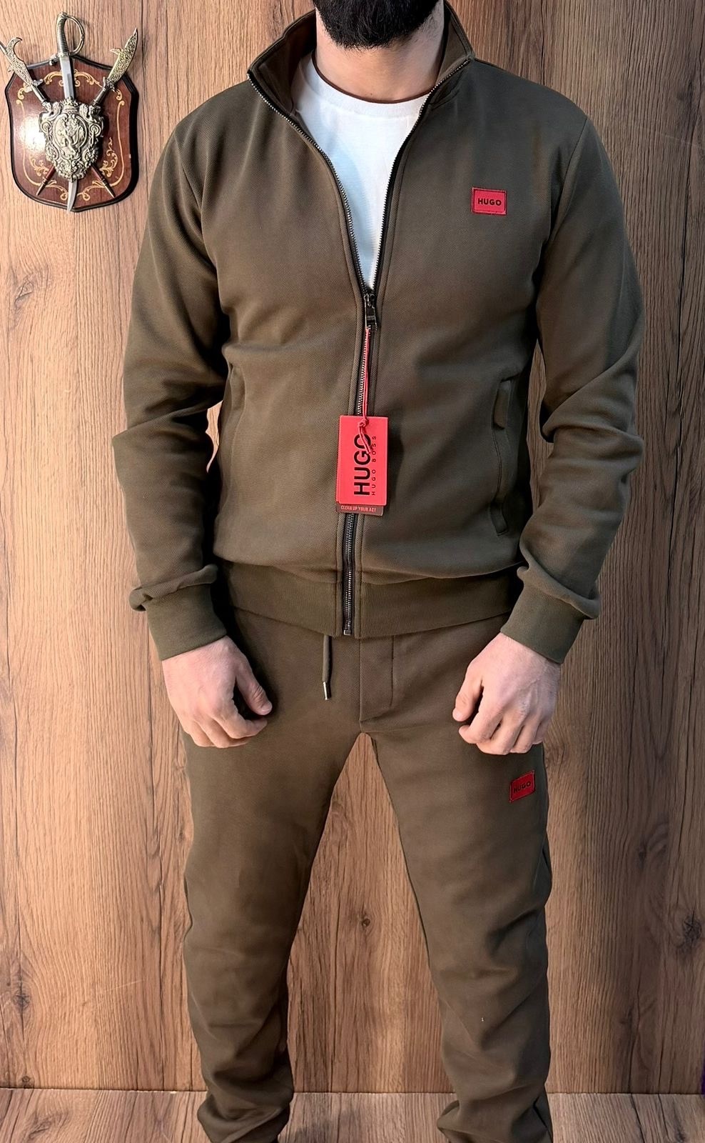 спортивный костюм hugo boss,спортивный костюм хьюго босс,костюм спортивный мужской hugo boss,спортивный костюм hugo,мужской спортивный костюм