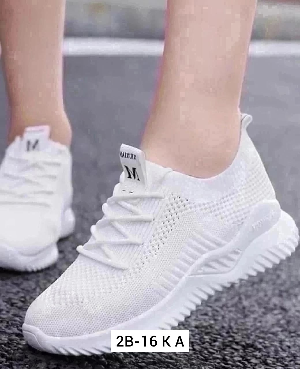 кроссовки женскиe,кроссовки модные женские,женские белые кроссовки,кроссовки женские спортивная ,кроссовки модные