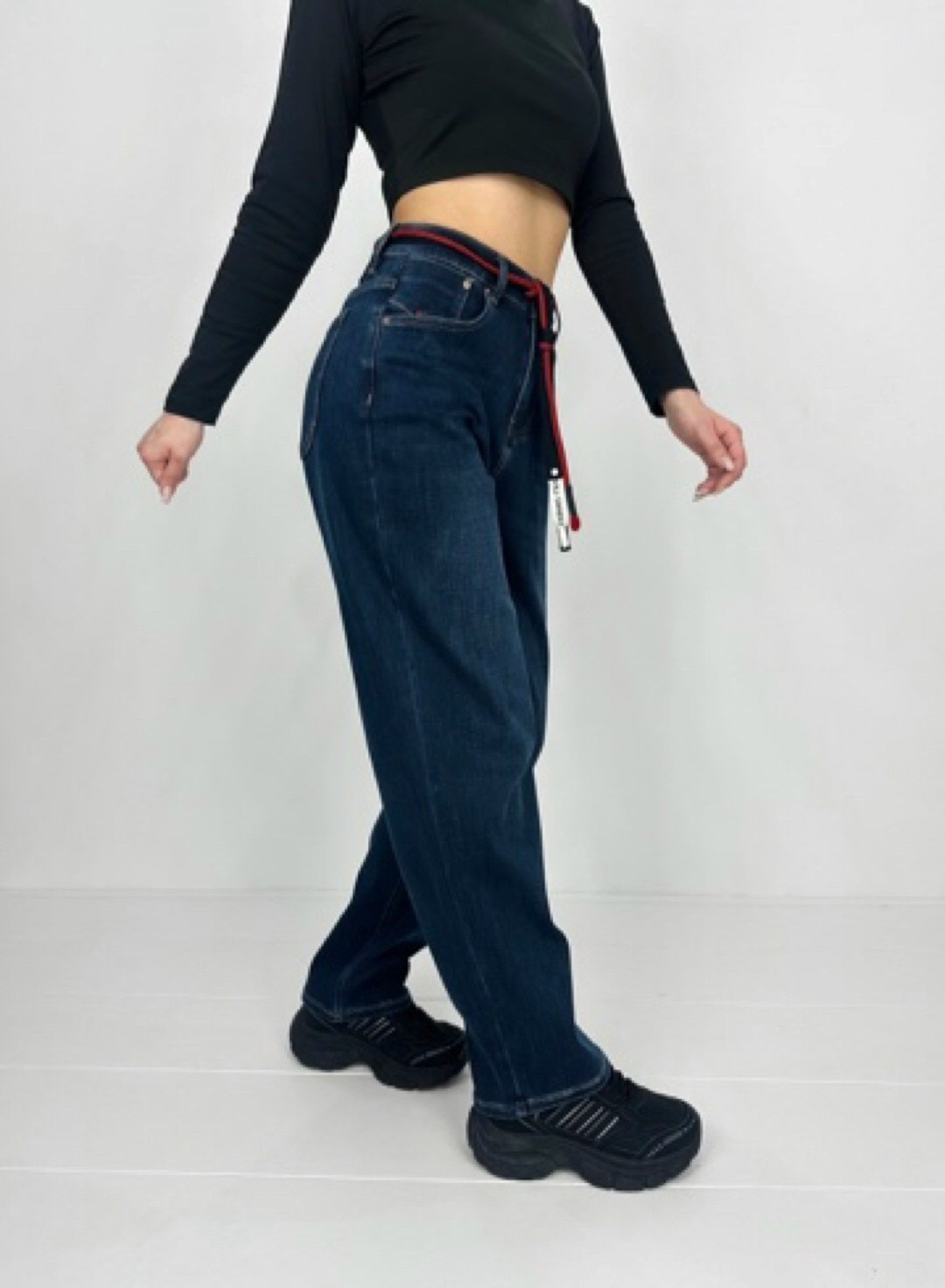 черный квадрат,черный квадрат заставка,черный,черный фон чисто,полностью черный фон