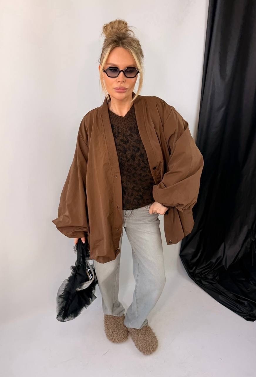 куртка бомбер оверсайз демисезонная,бомбер оверсайз женский,коричневая куртка-бомбер оверсайз,куртка оверсайз,куртка бомбер