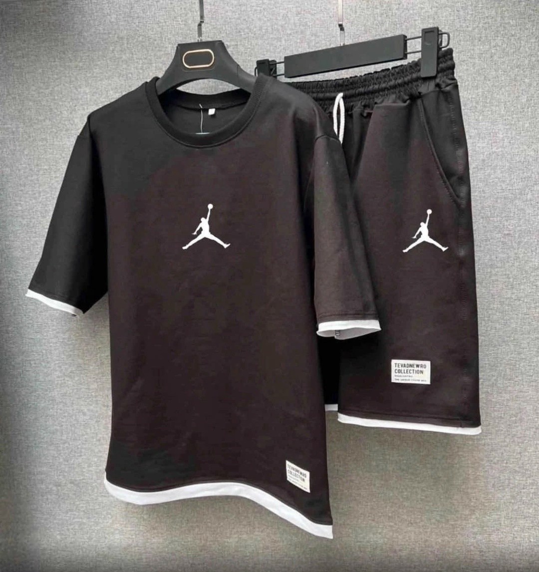 спортивный костюм мужской летний с шортами,костюм шорты футболка найк,костюм спортивный с футболкой и шортами летний,летний спортивный костюм футболка с шортами nike,комплект спортивного костюма