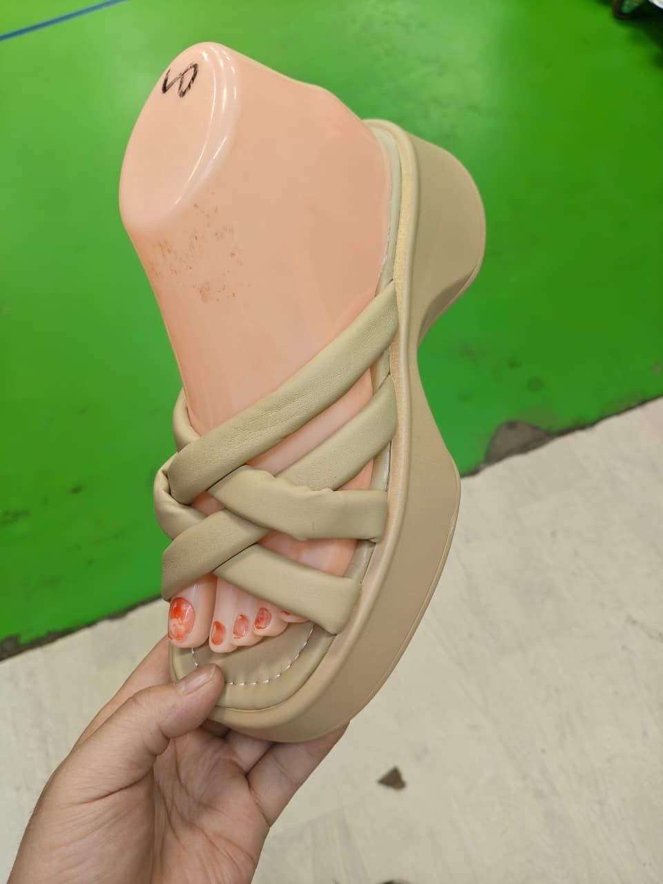 ,женские босоножки,босоножки спортивные,босоножки спортивные женские,модные босоножки