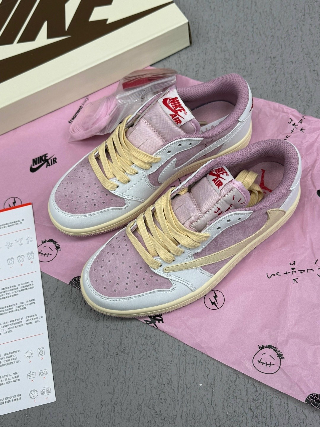 travis scott x air jordan 1 low sail/shy pink,travis scott x air jordan 1 low og shy pink,nike air jordan 1 low travis scott shy pink,nike air jordan 1 low shy pink x travis scott,кроссовки travis sco