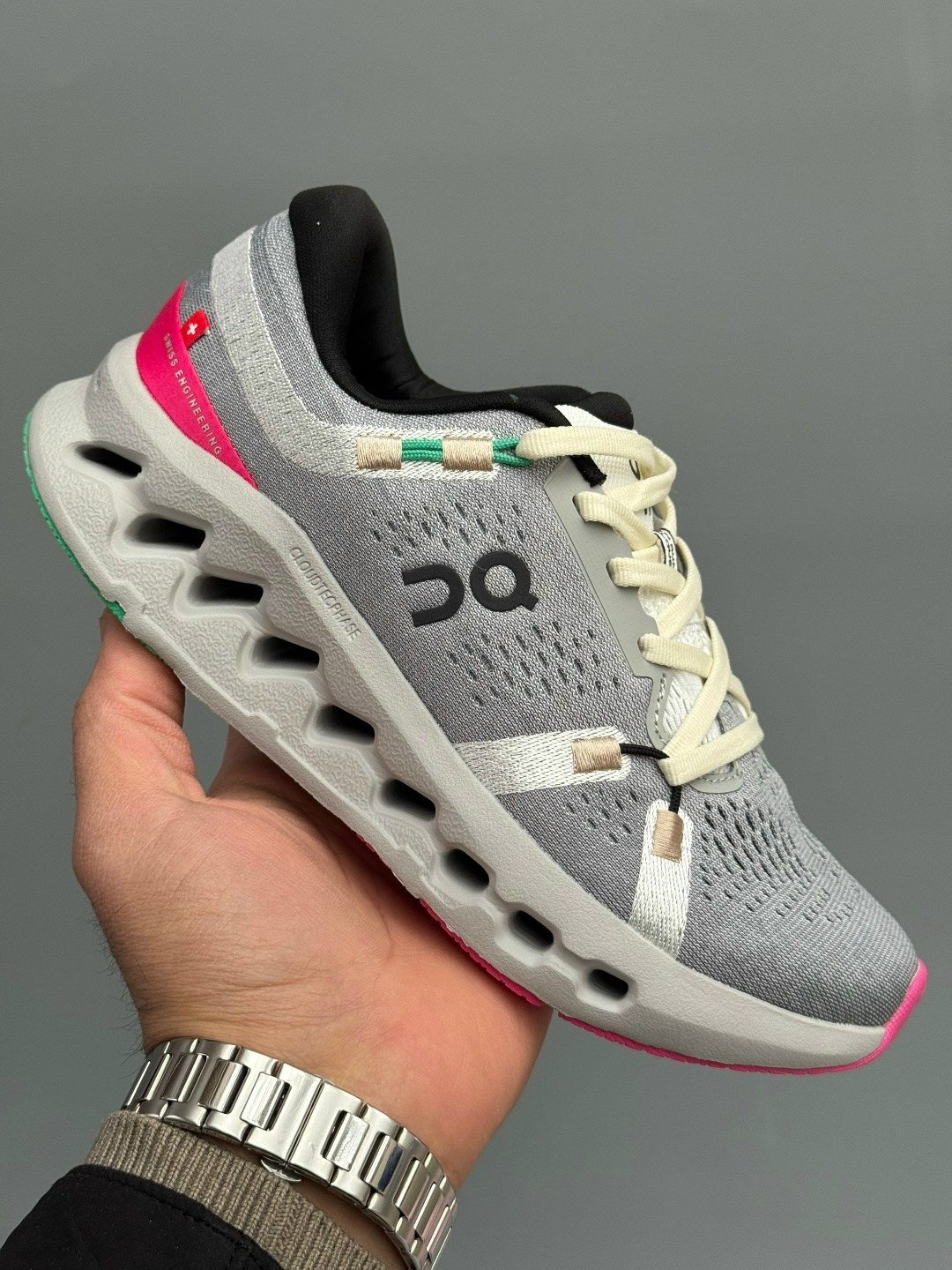 кроссовки on cloudsurfer,кроссовки,повседневные кроссовки,кроссовки беговые,кроссовки on