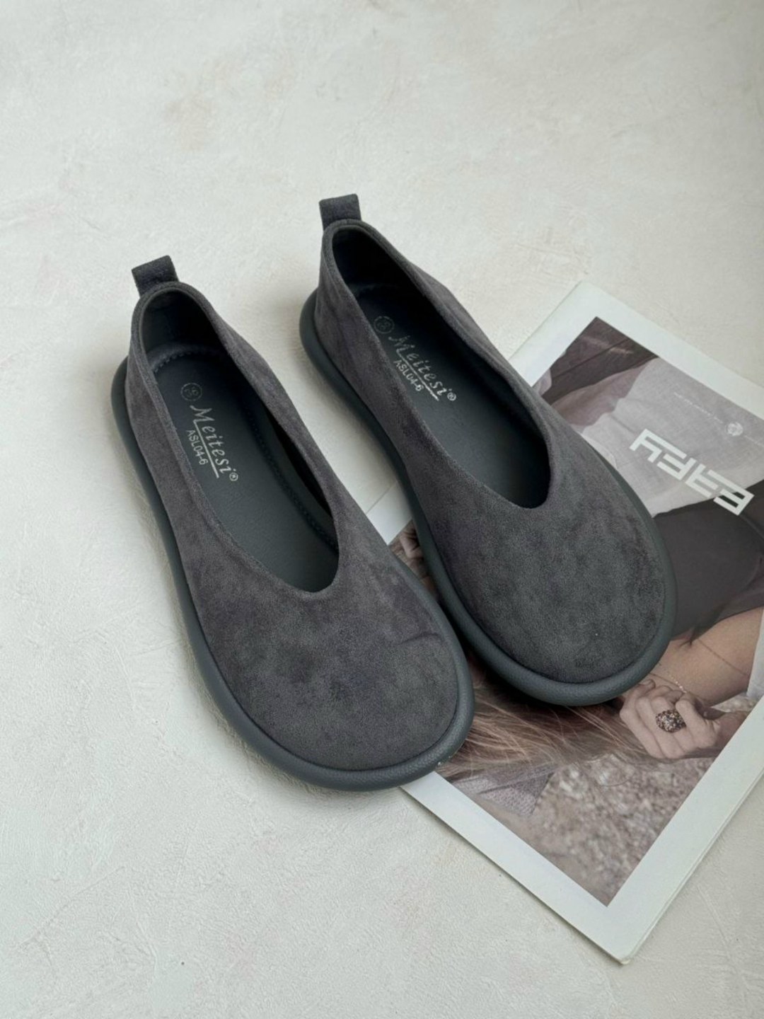 ,лоферы женские замшевые,лоферы замш,лоферы замшевые на плоской подошве,лоферы женские замшевые лоро пиано 69667 grey