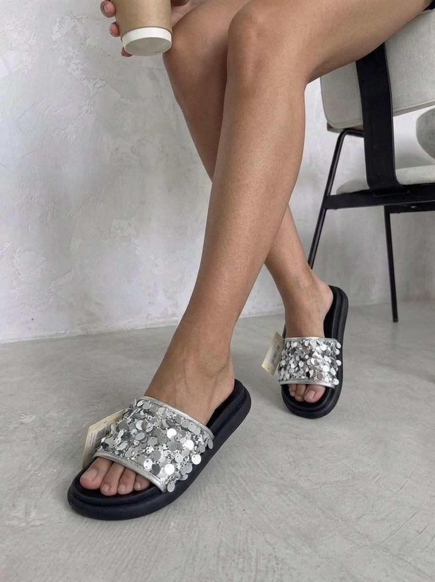 шлепанцы женские,,модные шлепки,модные шлепанцы,босоножки шлепанцы