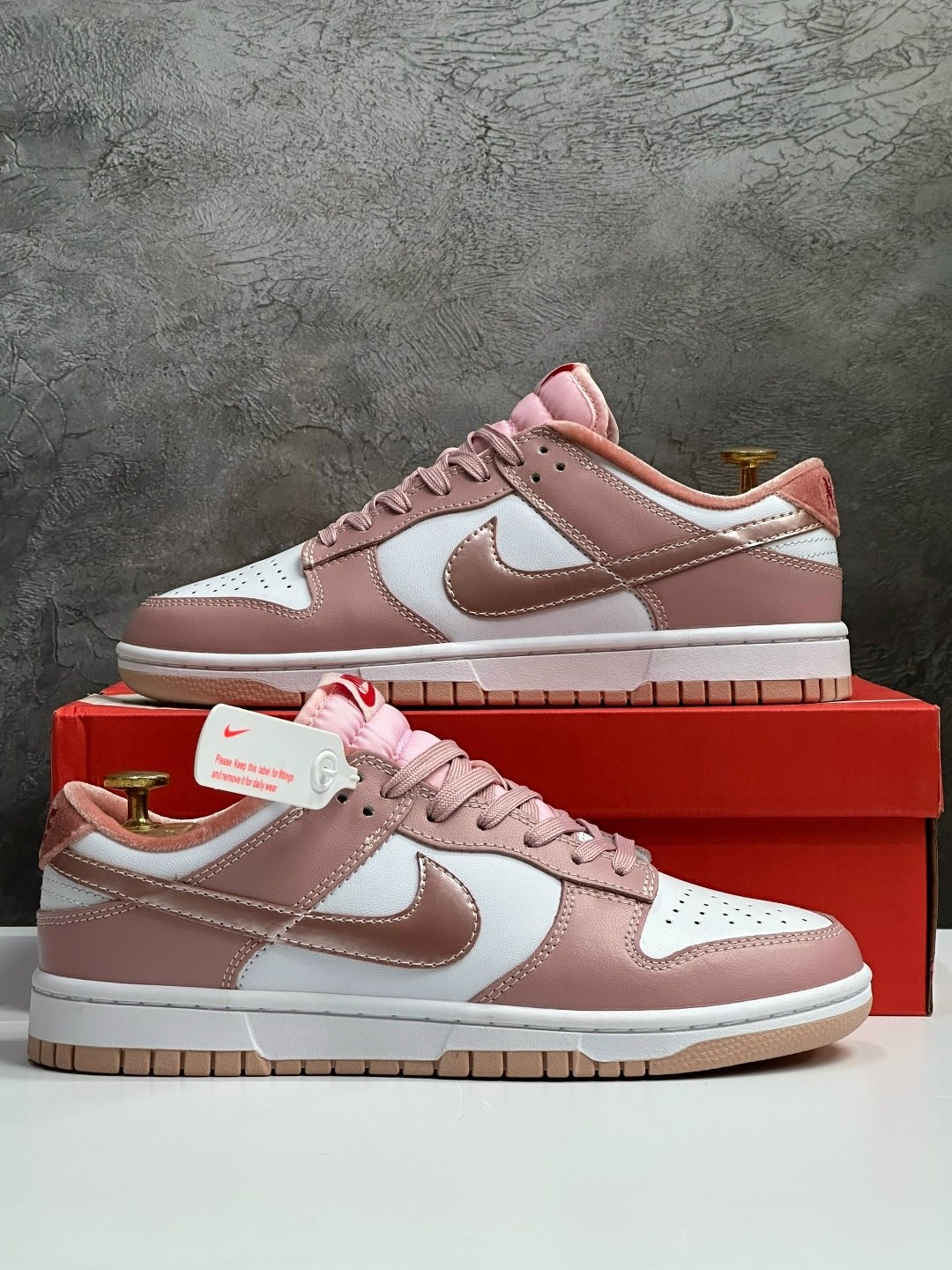 nike dunks low pink,nike dunk low pink velvet gs,nike dunk pink velvet,найк данк лоу пинк вельвет,кроссовки
