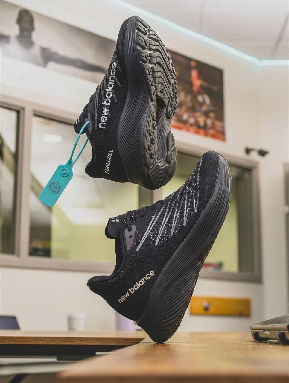 кроссовки,кроссовки hoka one one,altra кроссовки,беговые кроссовки,черные кроссовки