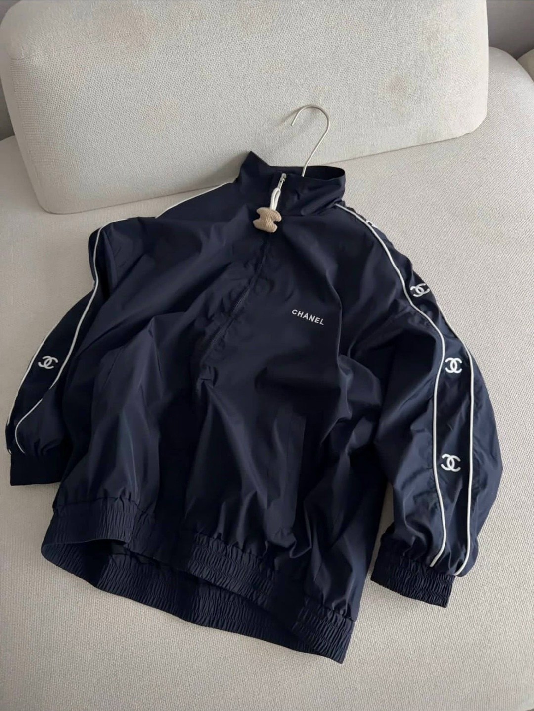 куртка chanel,стильная куртка,повседневная куртка,куртка модная,куртка свободная