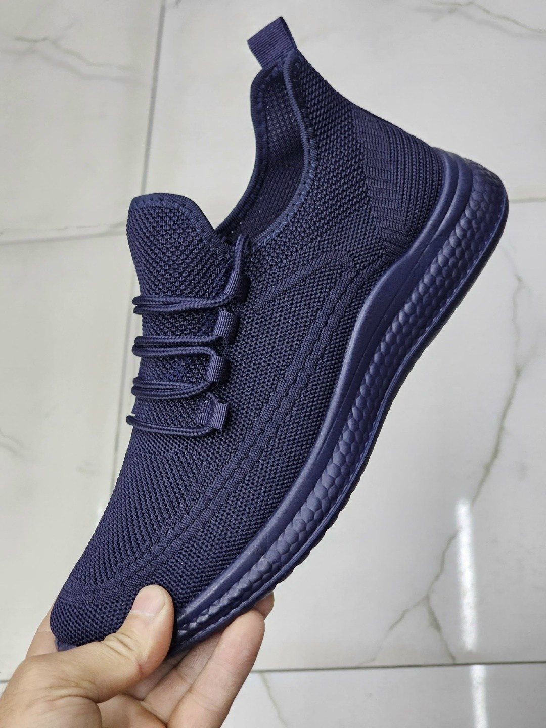 ,спортивная ,мужские кроссовки,дышащие кроссовки,мужская