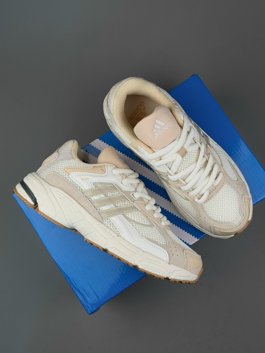 кроссовки adidas,кроссовки adidas response cl,кроссовки adidas response,бежевые кроссовки adidas originals response cl,кроссовки adidas originals response