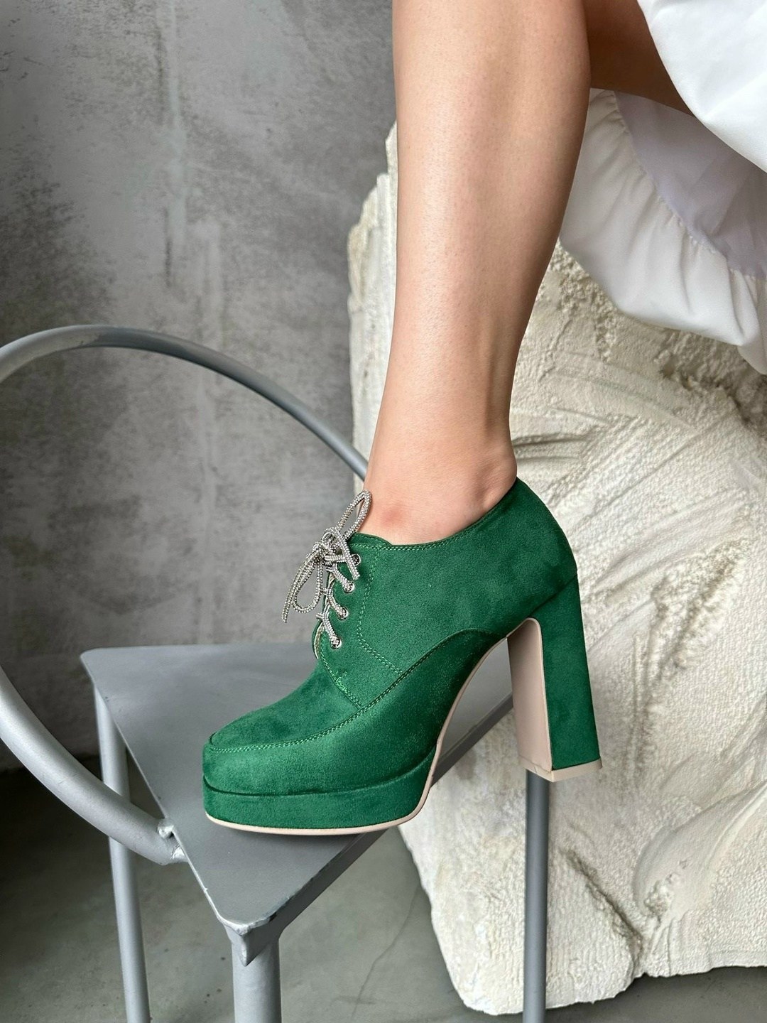 ,зеленые ботильоны,платформа ,обуви,зеленые туфли на низком каблуке