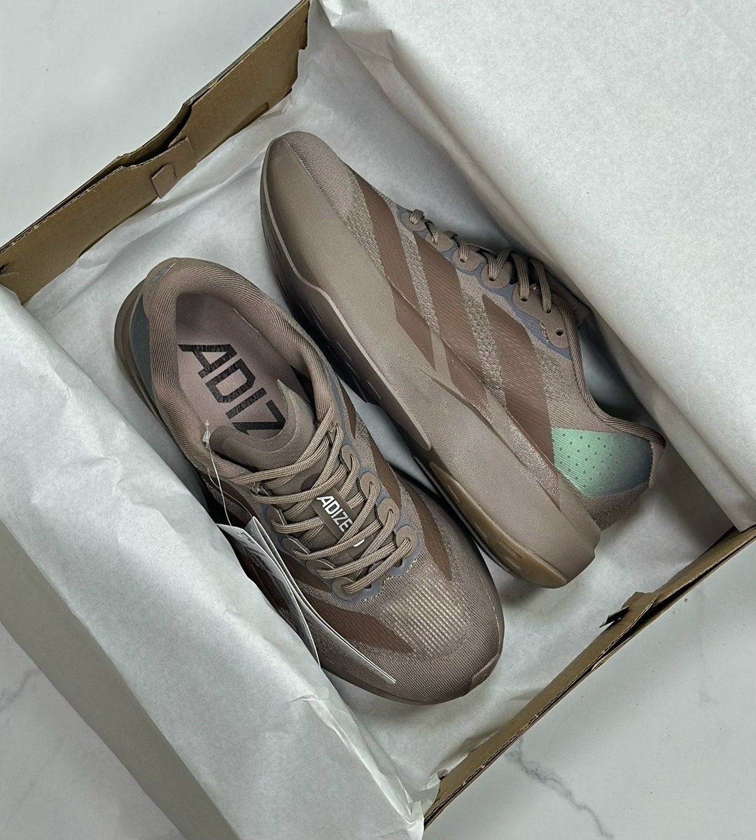 кроссовки adidas,мужские кроссовки adidas,кроссовки,adidas daroga кроссовки мужские коричневые,adidas terrex