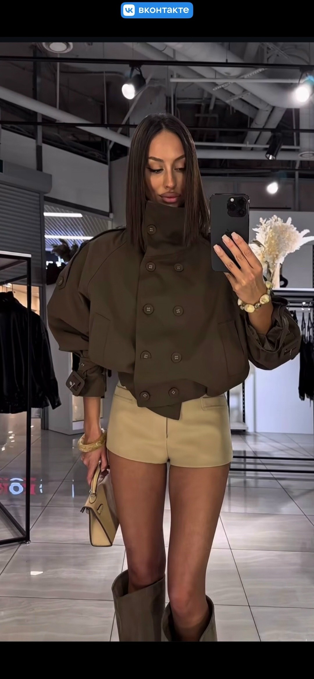 повседневная куртка,куртка бомбер,куртка модная,укороченная куртка