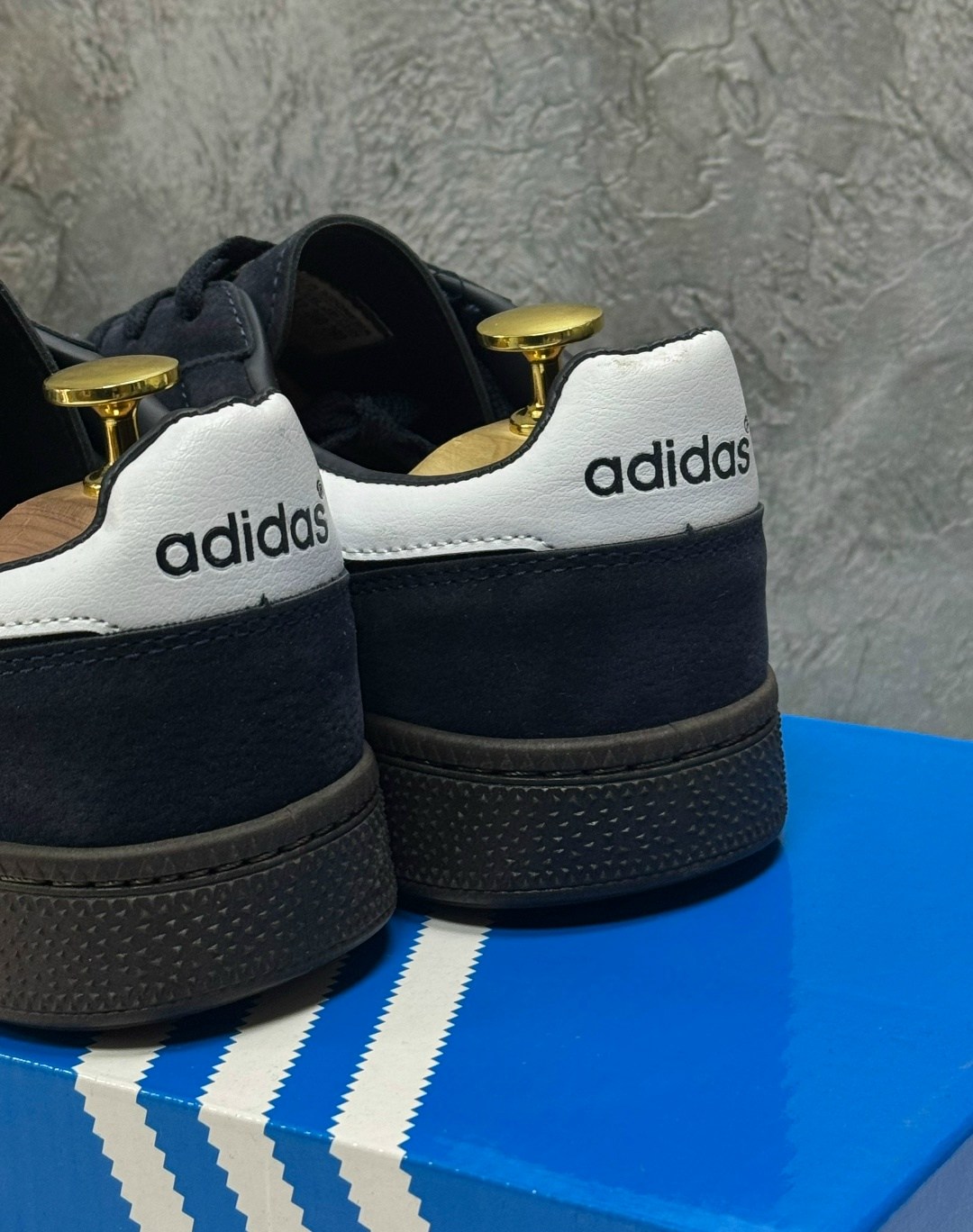 кроссовки adidas spezial,adidas originals handball spezial,кроссовки adidas handball spezial,adidas spezial handball,кроссовки adidas handball spezial bd7633 мужские
