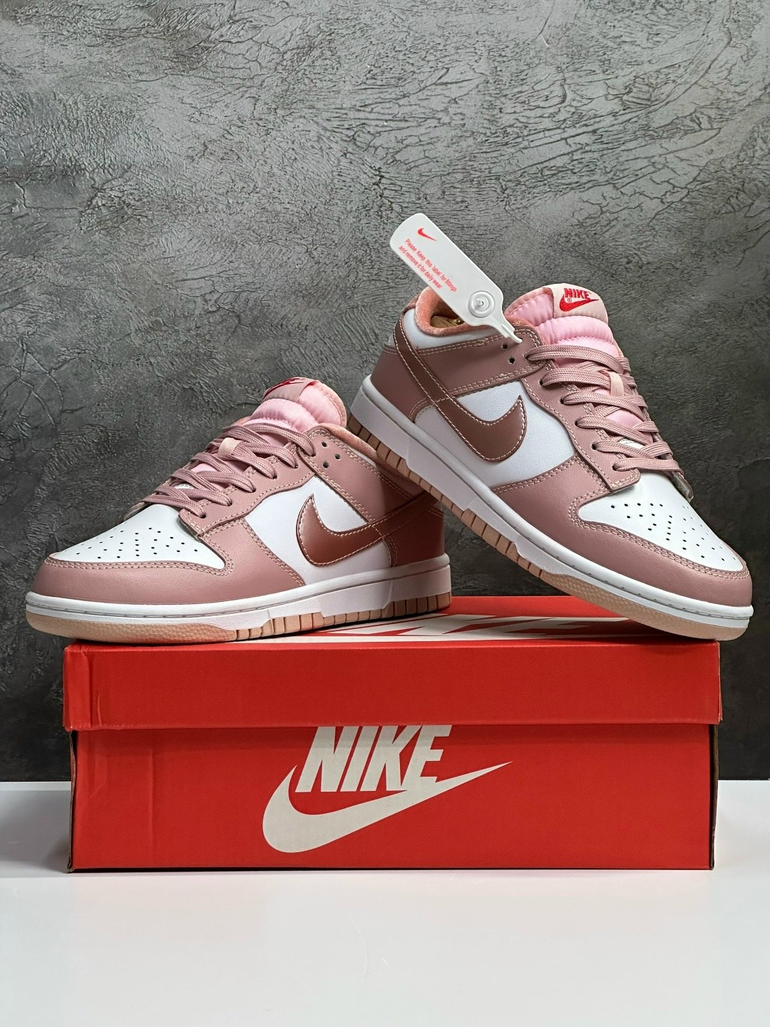 nike dunks low pink,nike dunk low pink velvet gs,nike dunk pink velvet,найк данк лоу пинк вельвет,кроссовки