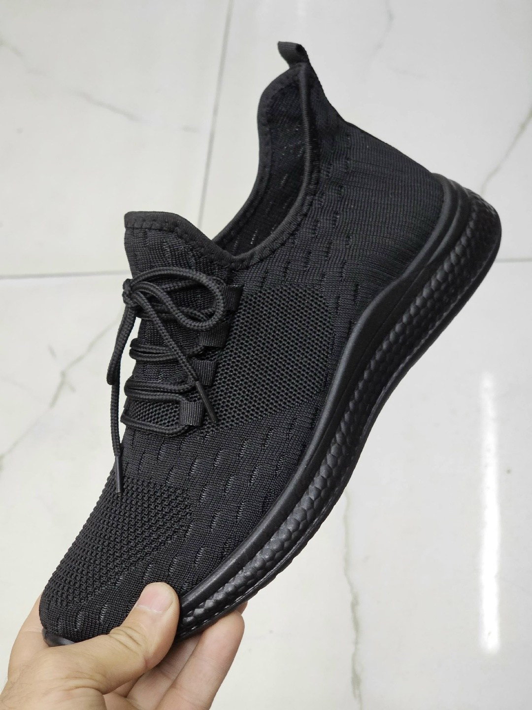 ,спортивная ,мужские кроссовки,дышащие кроссовки,мужская