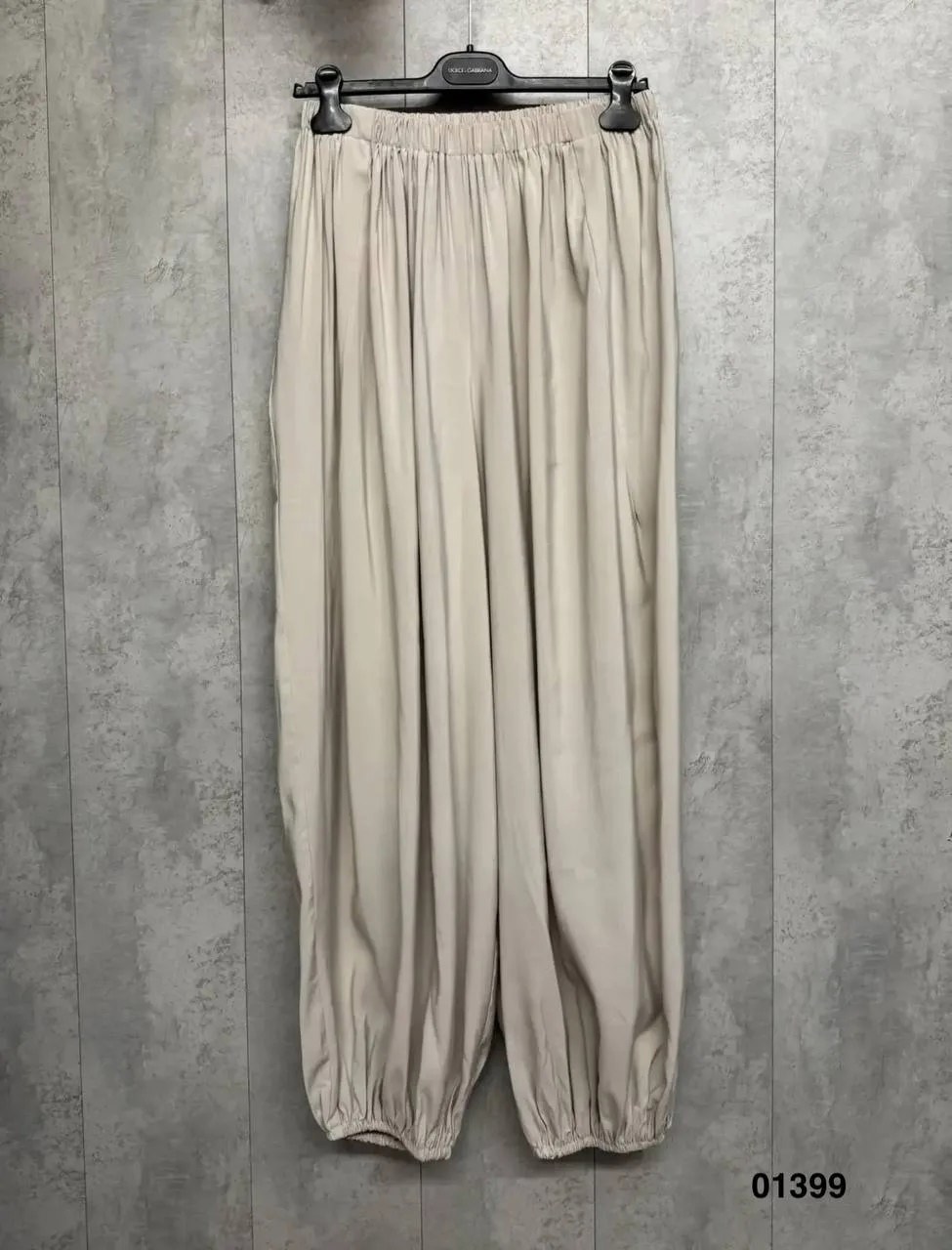 брюки свободные,повседневные брюки,брюки со складками,широкие брюки,модные брюки