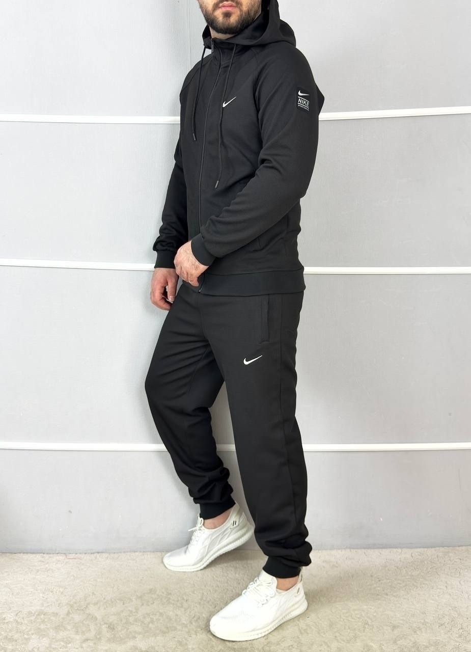 спортивный костюм nike,спортивный костюм ,спортивный костюм,костюм мужской,мужской спортивный костюм