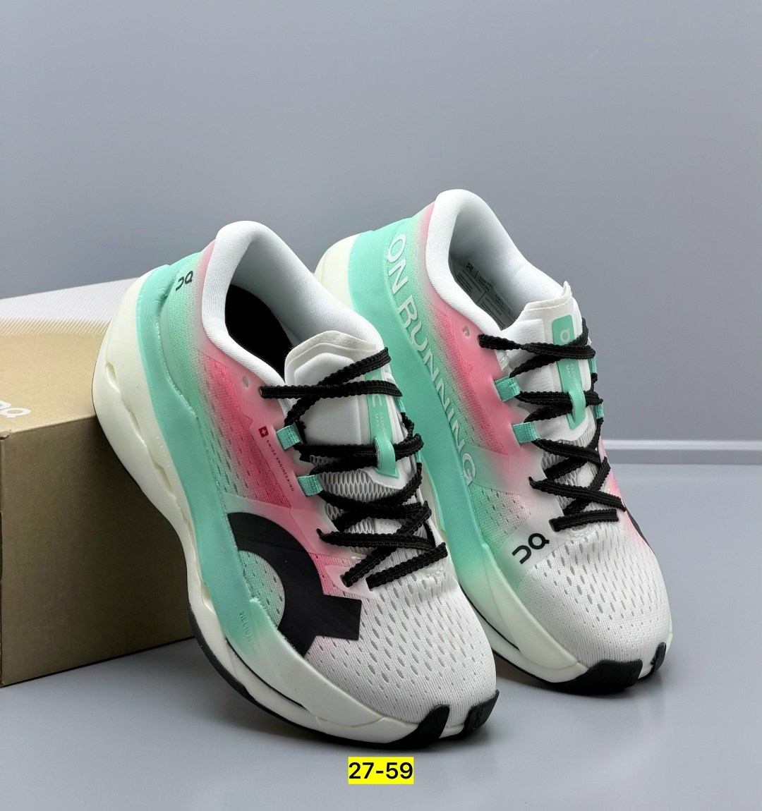 кроссовки,кроссовки беговые,спортивные кроссовки,спортивная ,кроссовка