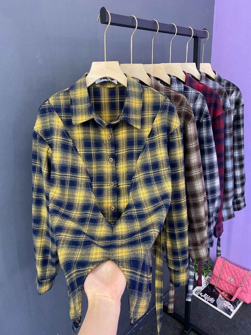 рубашка в клетку оверсайз со стразами perferita,женская рубашка в клетку,рубашка женская оверсайз в клетку,черная рубашка в клетку женская,рубашка в клетку