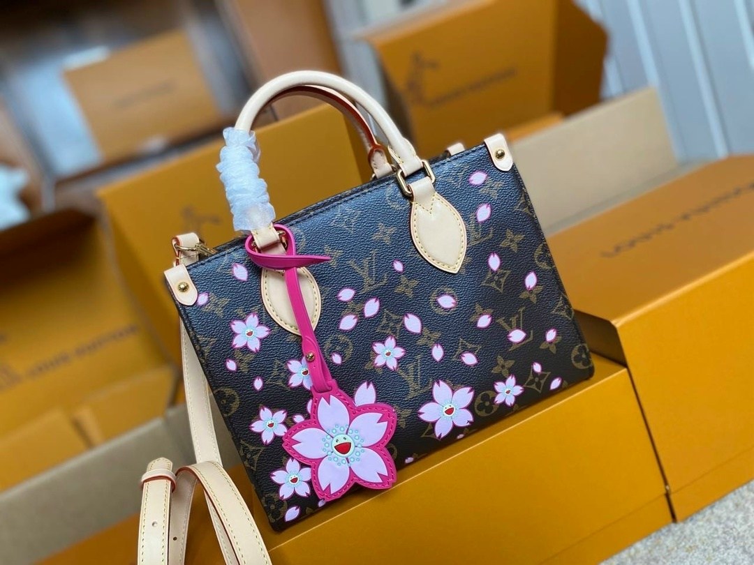 cумка louis vuitton,louis vuitton женская сумка,louis vuitton сумка на плечо,сумка луи виттон с сакурой,сумки луи виттон