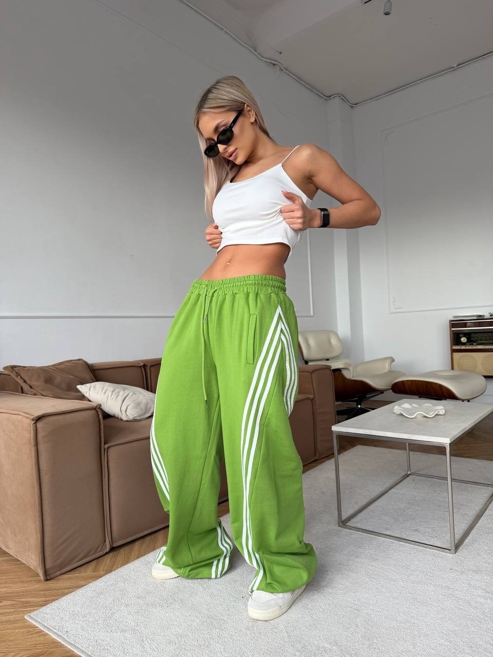 спортивные штаны,спортивные женские штаны,спортивные костюм,оранжевые спортивные штаны,спортивные брюки