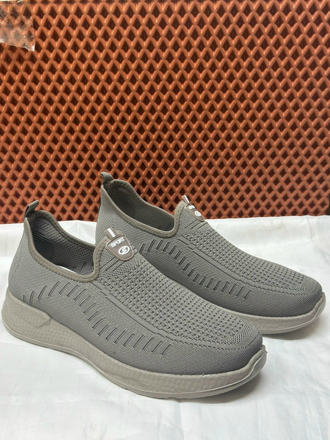 ,спортивная ,женские кроссовки,повседневные кроссовки,мужские кроссовки