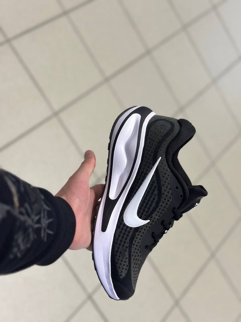 кроссовки,кроссовки nike,кроссовки беговые,кроссовки мужские nike,удобные кроссовки