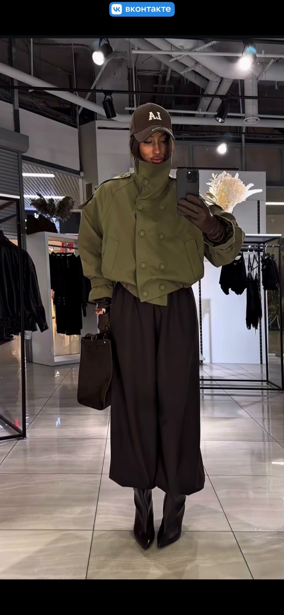 повседневная куртка,куртка бомбер,куртка модная,укороченная куртка