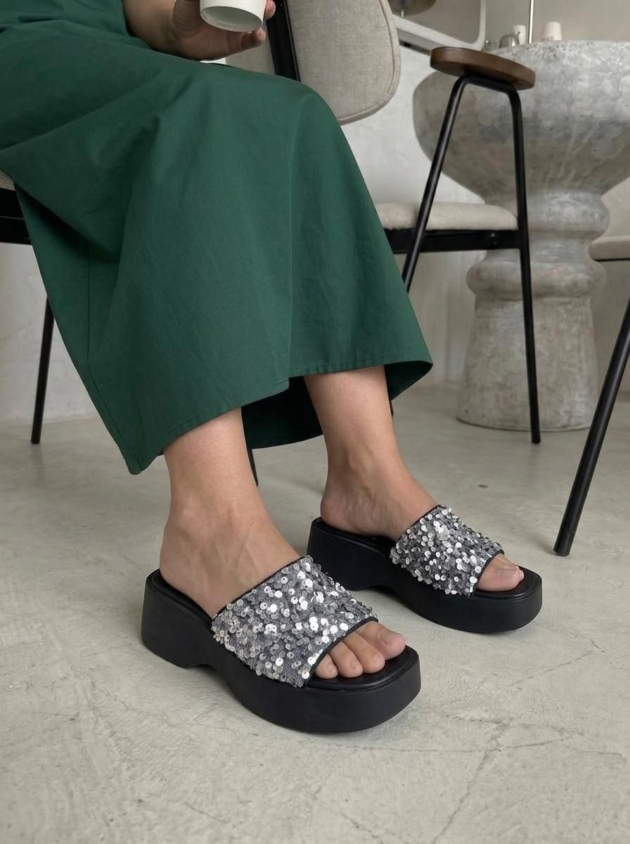 женские шлепанцы,шлепки на платформе,шлепанцы на платформе,босоножки шлепанцы,модные шлепанцы