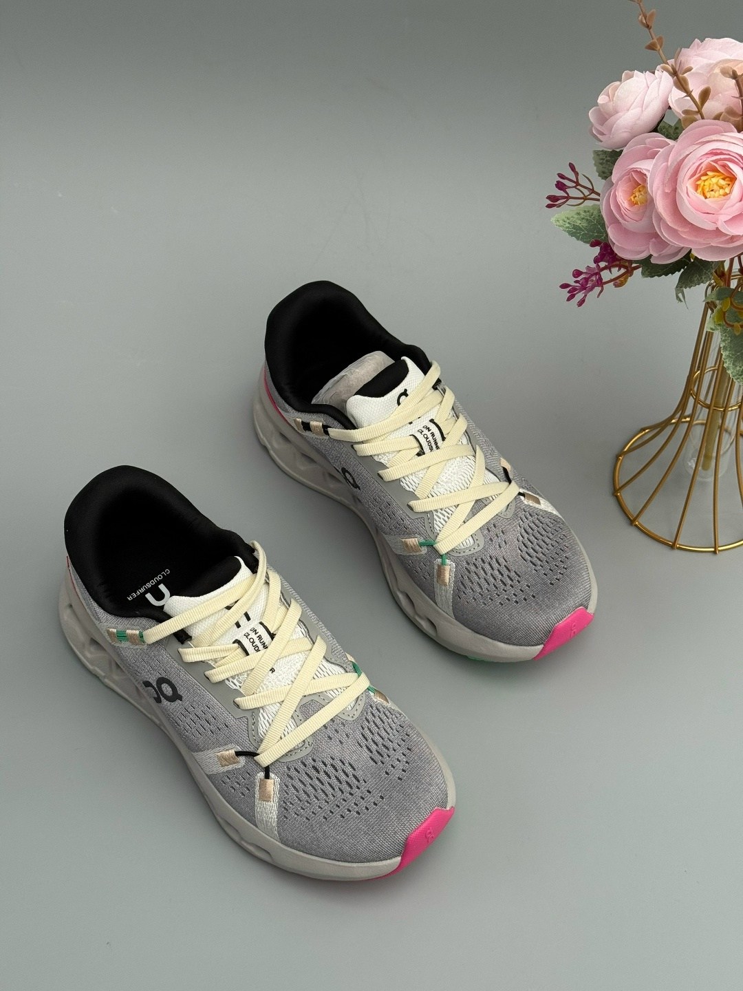 кроссовки on cloudsurfer,кроссовки,повседневные кроссовки,кроссовки беговые,кроссовки on