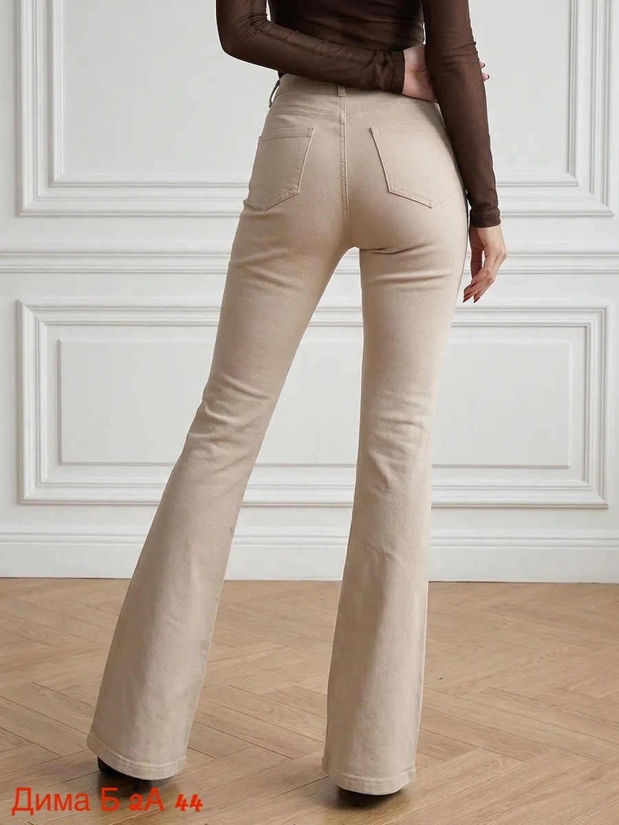 женские джинсы,расклешенные джинсы,модные джинсы,бежевые джинсы женские,бежевые джинсы