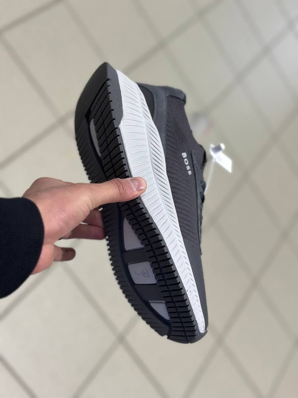 ,кроссовки boss,кроссовки adidas yeezy boost 350,мужские кроссовки,мужские кроссовки boss