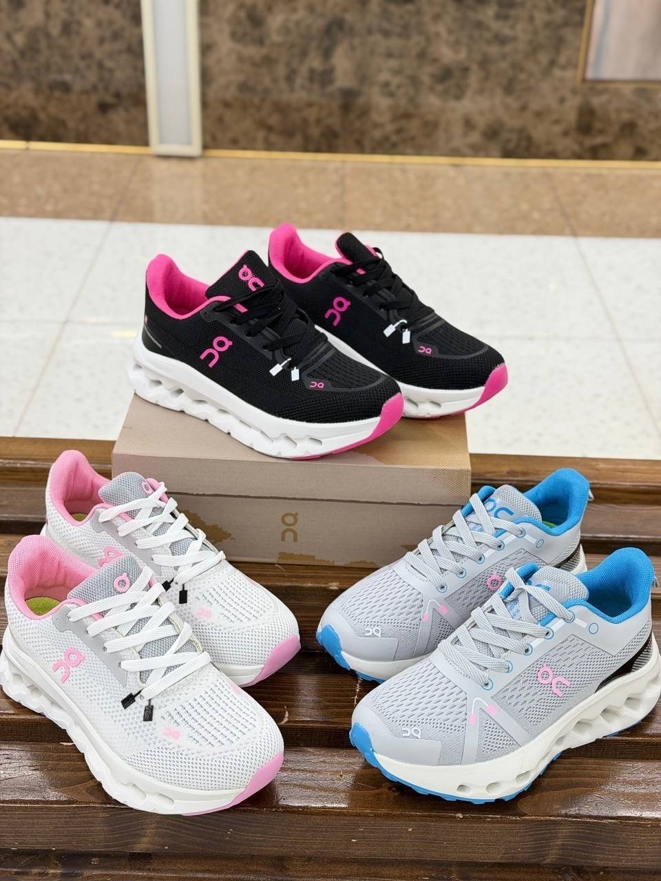 кроссовки,женские кроссовки,,спортивная ,спортивные кроссовки