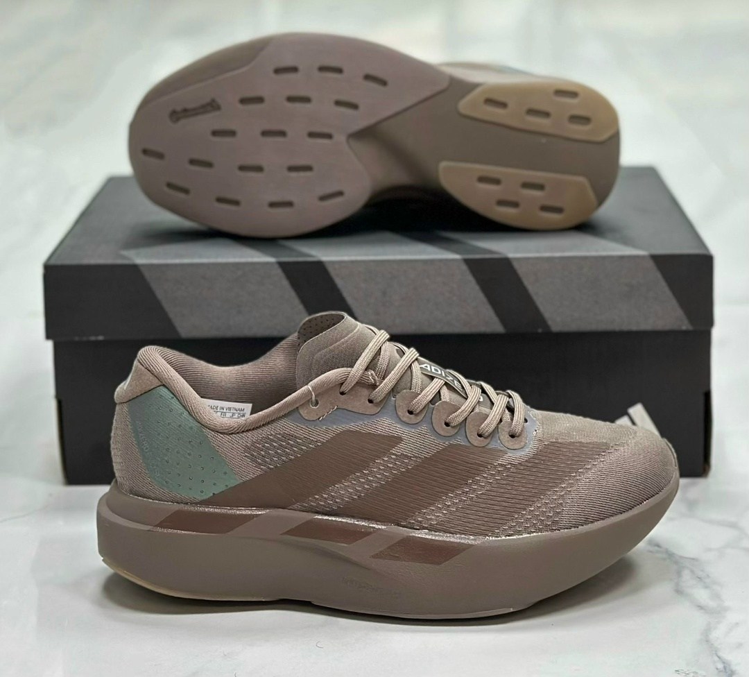 кроссовки adidas,мужские кроссовки adidas,кроссовки,adidas daroga кроссовки мужские коричневые,adidas terrex