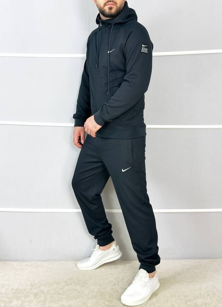 спортивный костюм nike,спортивный костюм ,спортивный костюм,костюм мужской,мужской спортивный костюм