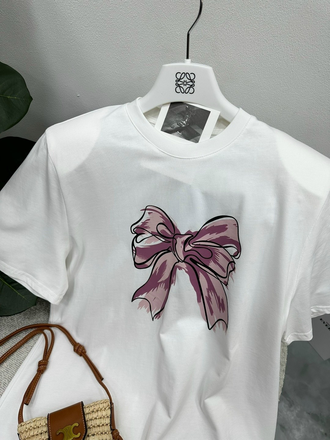 футболка с бантами,футболки женская,летние женские футболки,футболка с бантиком женская,футболка с принтом