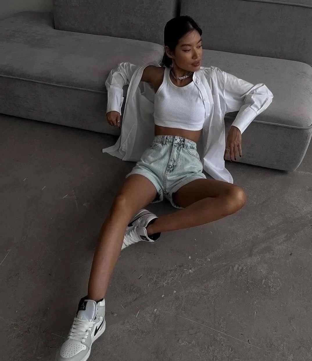 шорты белые джинсовые,шорты модные,женские шорты,рубашка с шортами