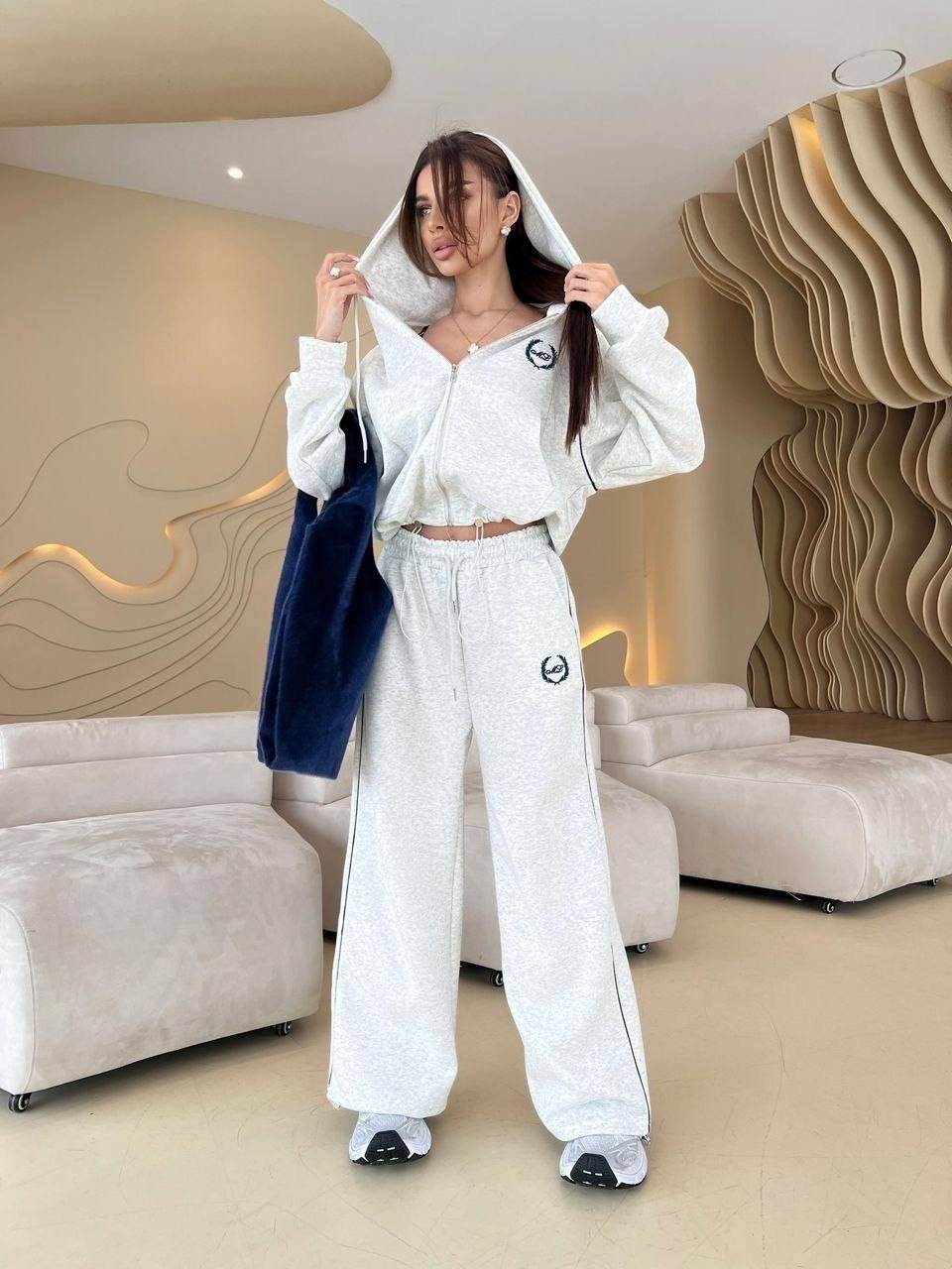 костюм спортивный женский,стильный костюм,женский костюм,спортивный костюм