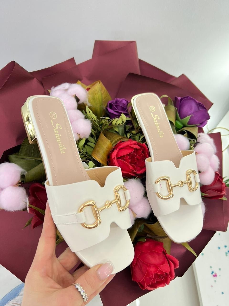 ,женские шлепанцы,модные тапочки,шлепки женские,женские босоножки