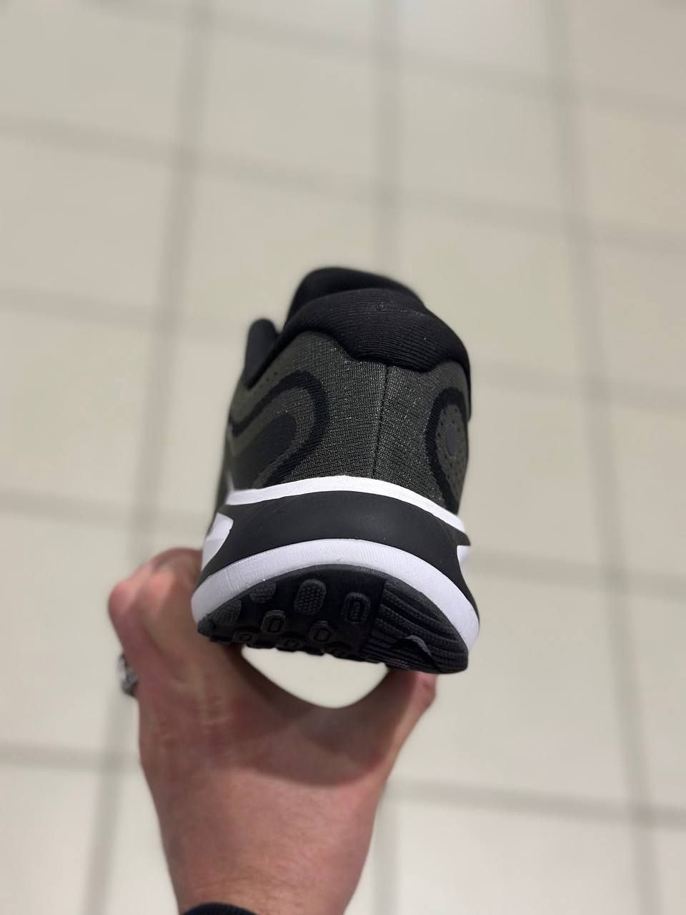 кроссовки,кроссовки nike,кроссовки беговые,кроссовки мужские nike,удобные кроссовки