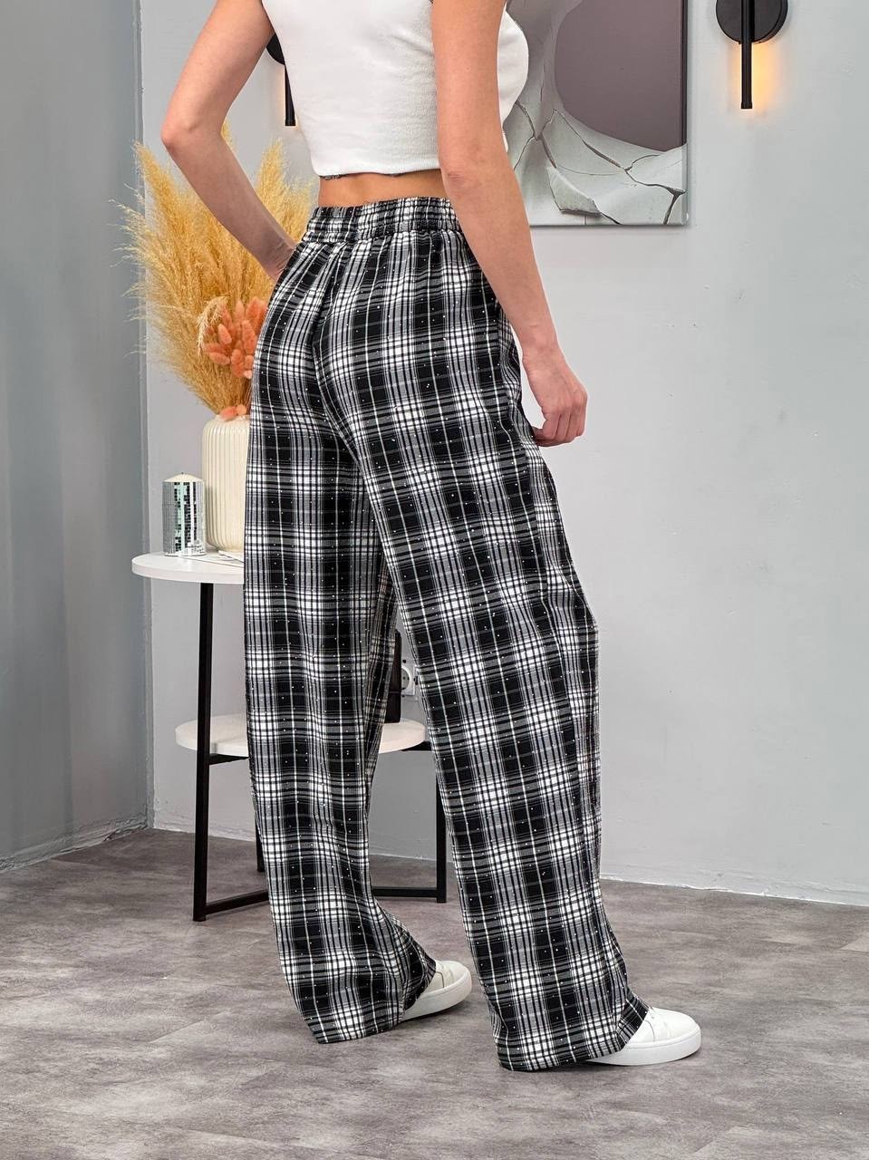 женские брюки в клетку,штаны в клетку,широкие брюки в клетку,брюки в клетку,клетчатые брюки женские широкие