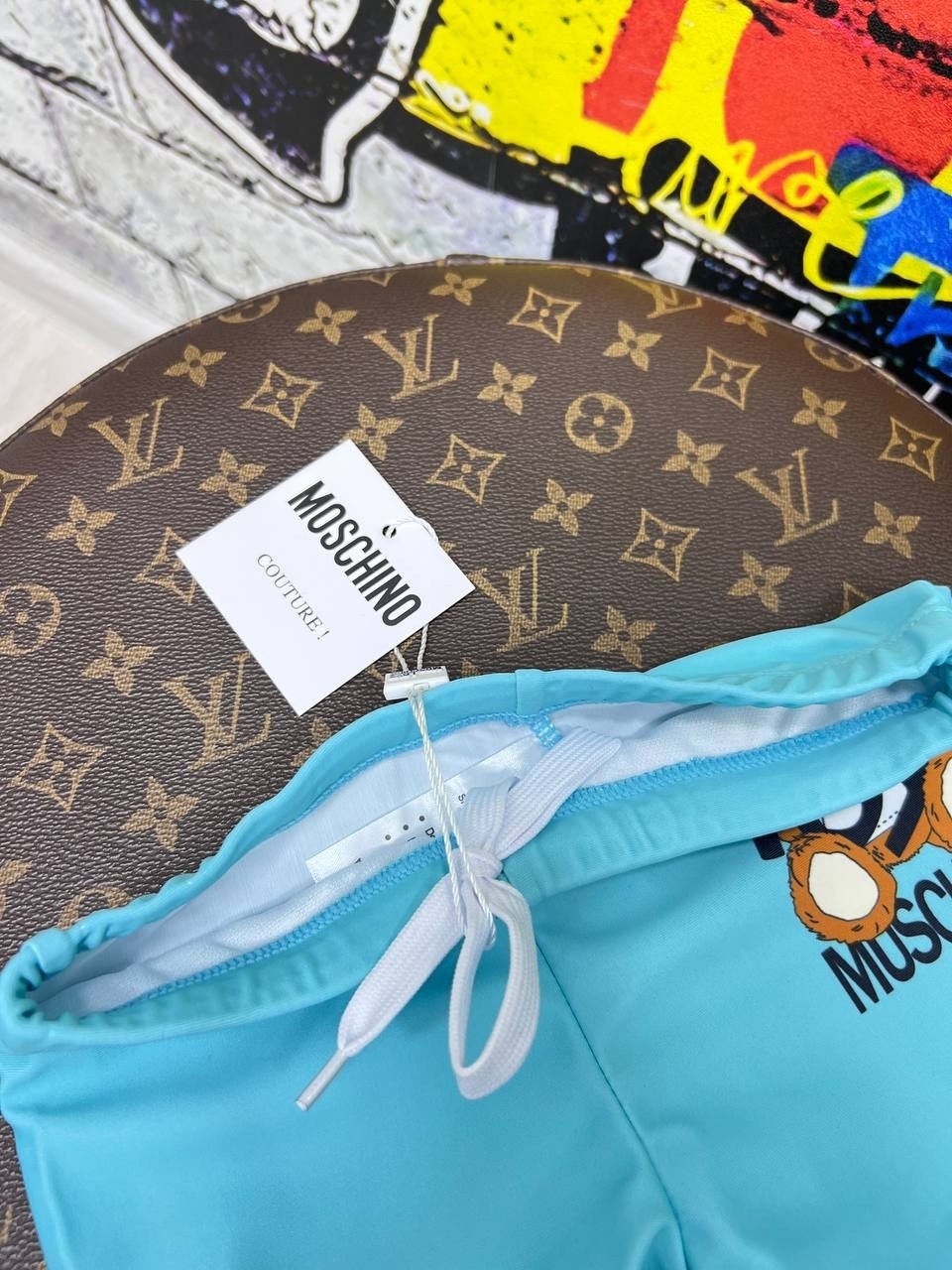 шорты для плавания moschino,пляжные шорты,шорты плавки,плавки шорты с принтом,желтые плавки-шорты с принтом & медвежонок& moschino