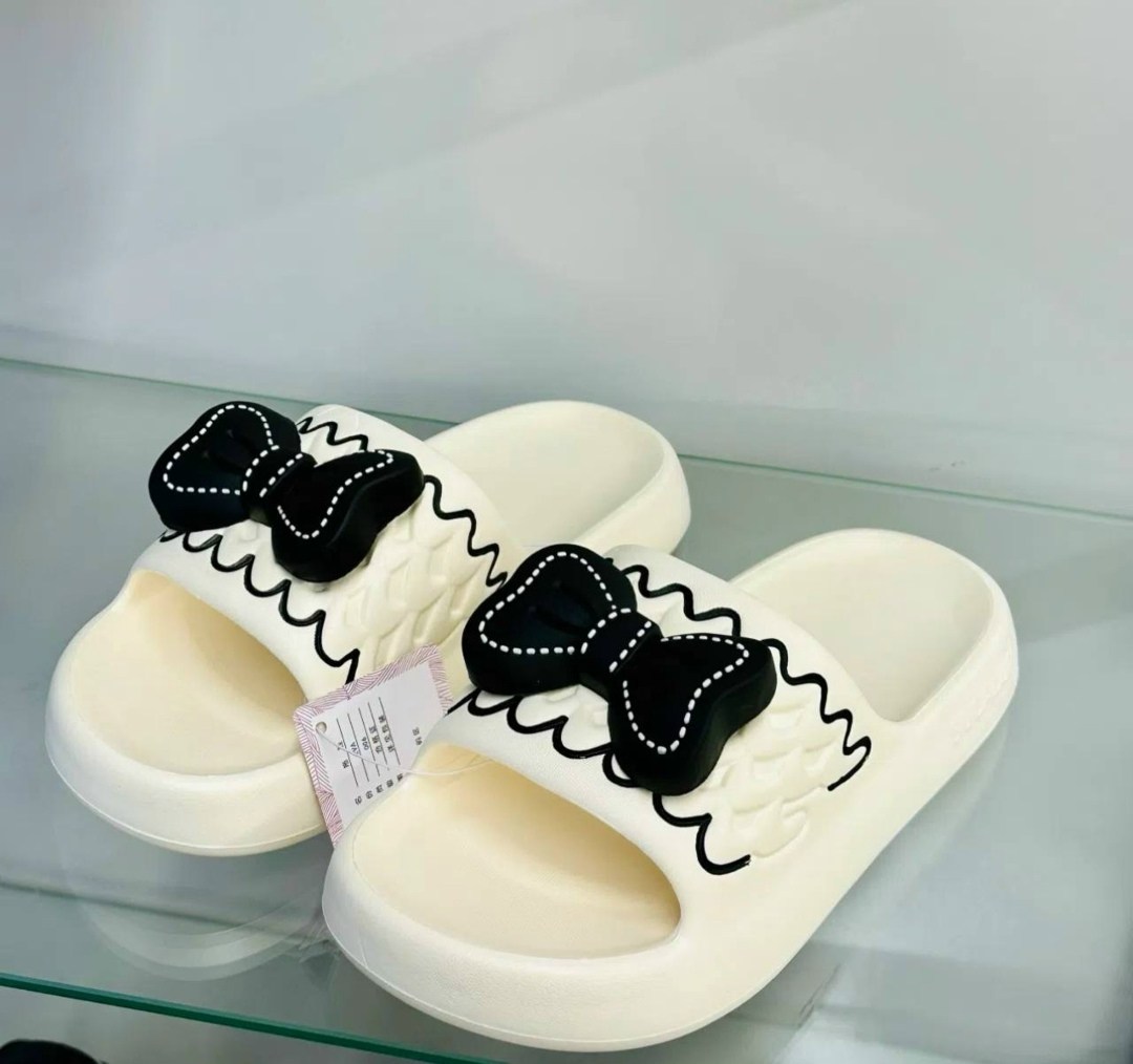 обувь,шлепанцы женские,тапки модные,женские тапки,тапочки модные