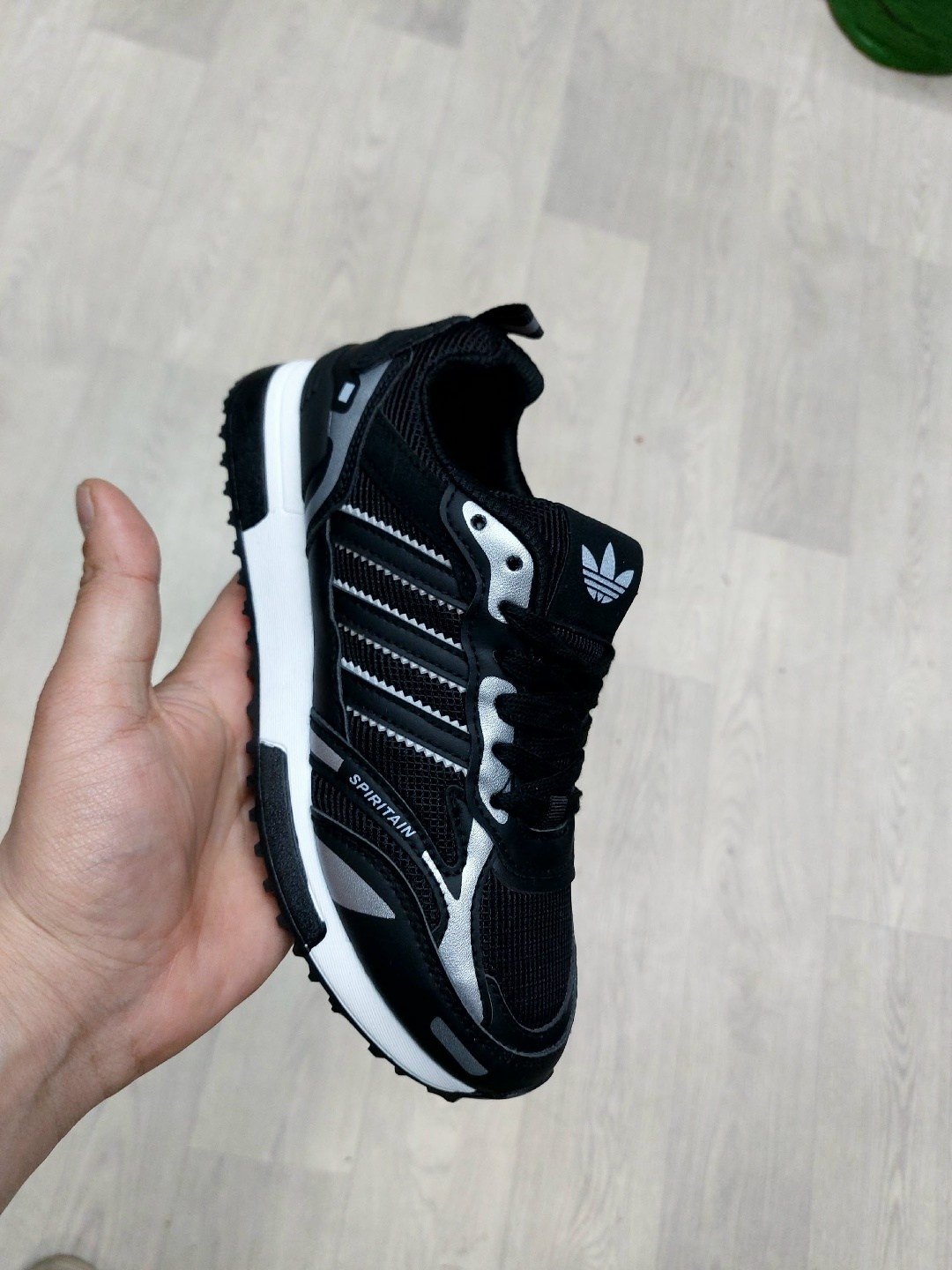 кроссовки adidas,кроссовки adidas мужские,мужская  кроссовки,кроссовки мужские,кроссовка мужской