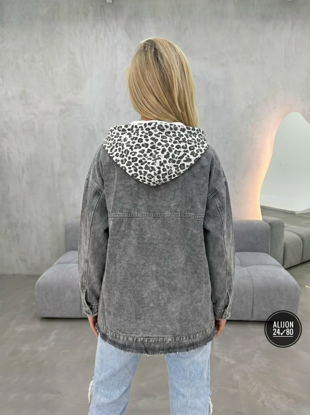 женская джинсовая куртка,джинсовая куртка,джинсовая куртка оверсайз,джинсовая куртка женская оверсайз,стильная джинсовая куртка